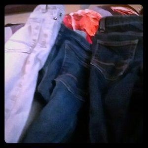 4 pair of Cat&Jack Jean's boy size 7 plus shirt